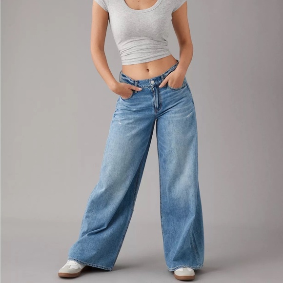 American Eagle AE Dreamy Drape Super High-Waisted Baggy Ultra Wide-Leg Jean - Picture 1 of 5